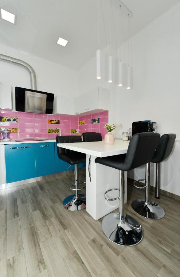 Pop Holiday House زادار المظهر الخارجي الصورة