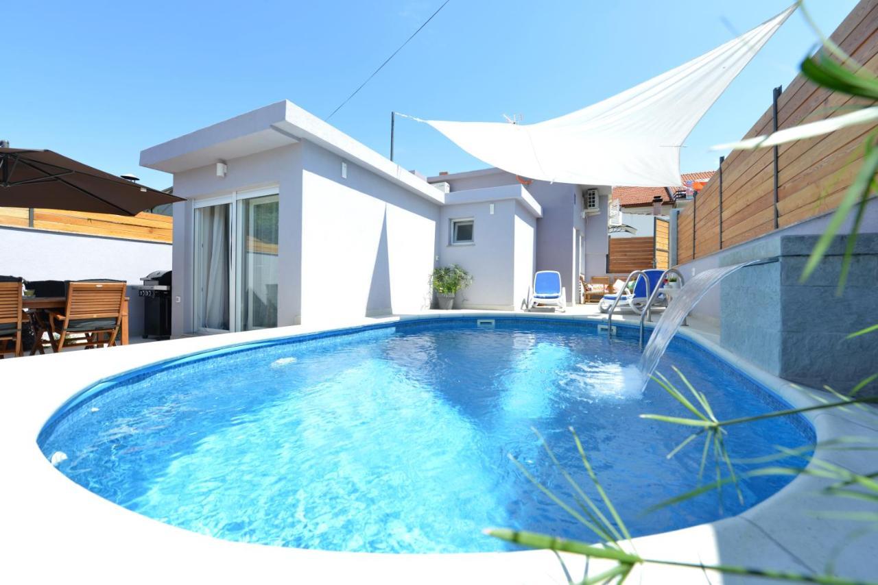 Pop Holiday House زادار المظهر الخارجي الصورة
