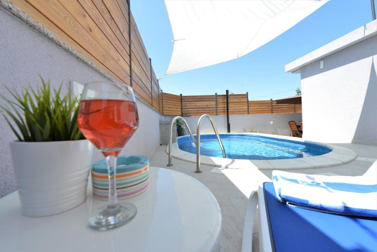 Pop Holiday House زادار المظهر الخارجي الصورة